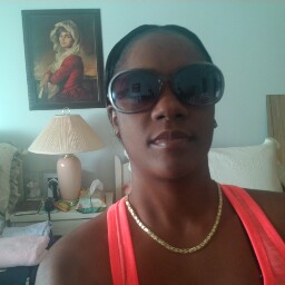Latoya Lowe Photo 2