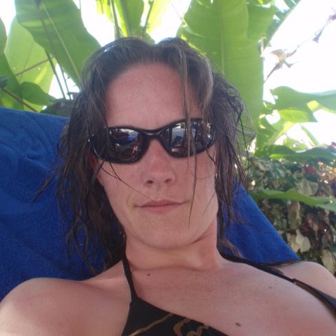 Michelle Barrett Photo 31