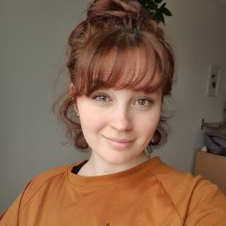Anna Klug Photo 17