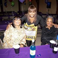 Theresa Yates Photo 9
