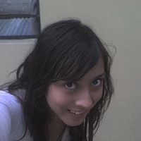 Linda Bernal Photo 32