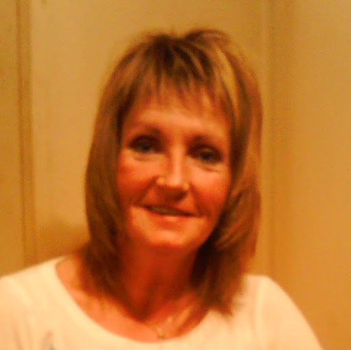 Lora Simmons Photo 5