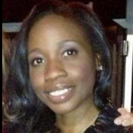 Alisha Davis Photo 32