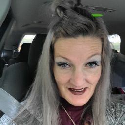 Heather Carlisle Photo 13