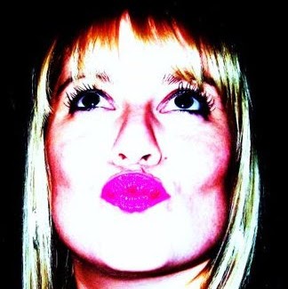 Aimee Bryant Photo 32