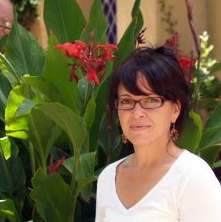 Alison Lowry Photo 16