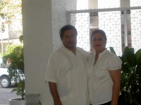 Lydia Robles Photo 4