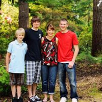 Angie Tobin Photo 4