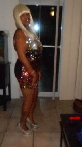 Lora Walker Photo 33
