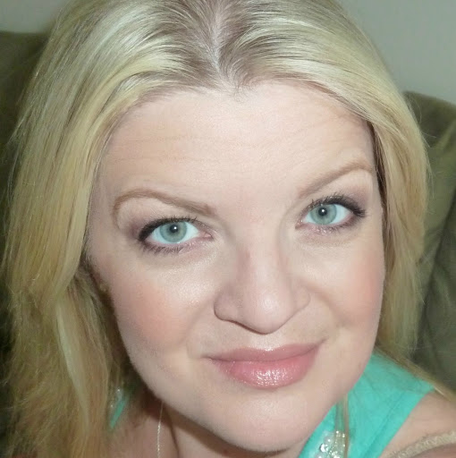 Erin Bush Photo 36