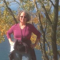 Suzanne Holm Photo 13