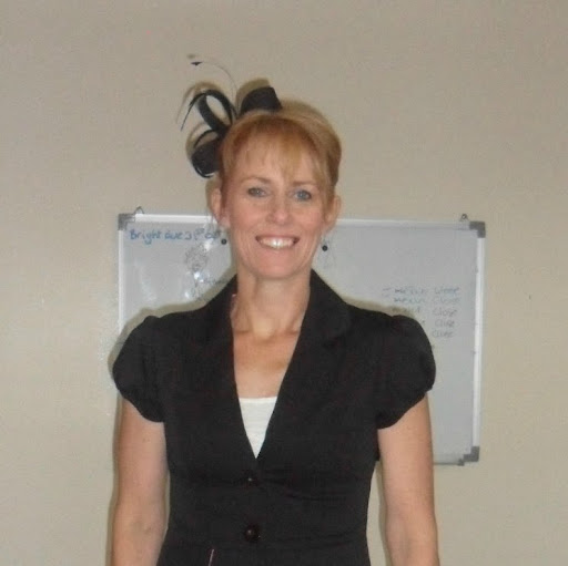 Helen Keating Photo 27