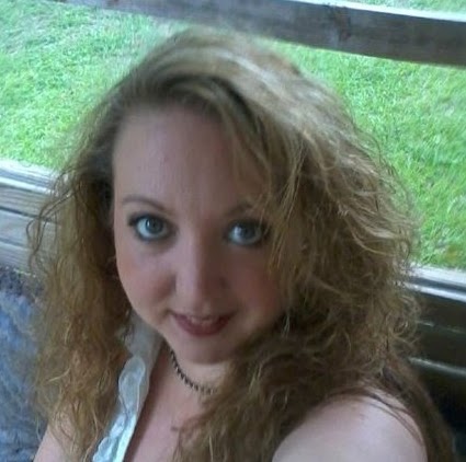 Laura Parks Photo 25