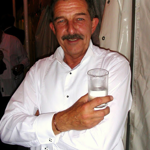 Stephen Griggs Photo 24