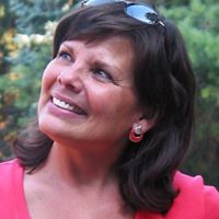 Pamela Pettit Photo 13