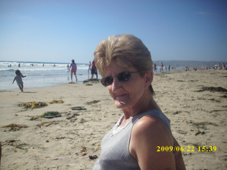 Betty Johnson Photo 20