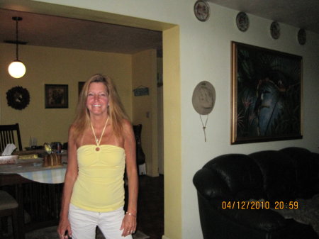 Lisa Burke Photo 38