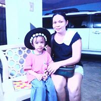 Melanie Paredes Photo 4
