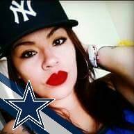 Laura Castaneda Photo 38