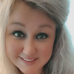 Lauren Sexton Photo 15