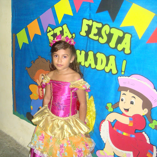 Julie Andrade Photo 24