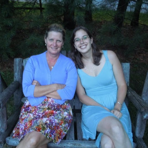 Elizabeth Murphy Photo 56