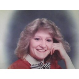Cheryl Mathews Photo 7