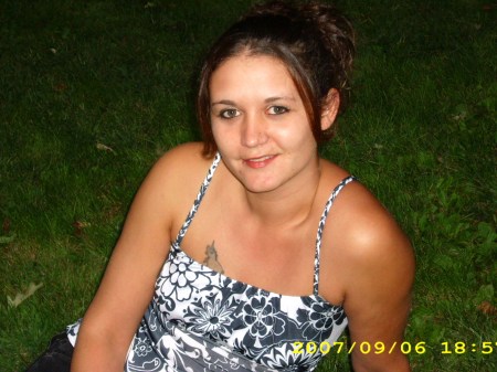 Jennifer Creamer Photo 4