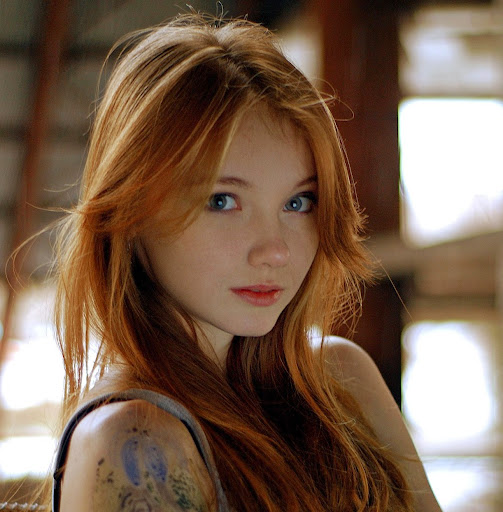 Stephanie Fox Photo 47