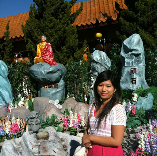 Yen Nguyen Photo 48