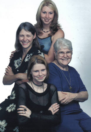 Catherine Thomas Photo 21