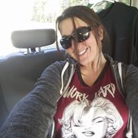 Julie Banks Photo 32