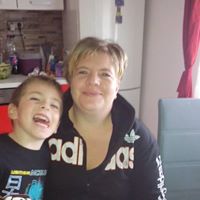 Sandra Hull Photo 29