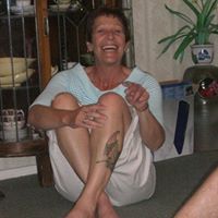 Lynda Rowe Photo 8