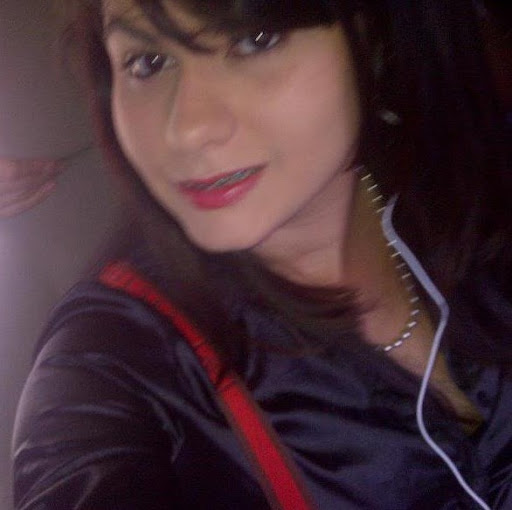 Sara Bustamante Photo 34