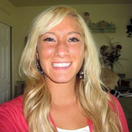 Janelle Mitchell Photo 41