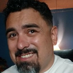 Adam Hernandez Photo 33