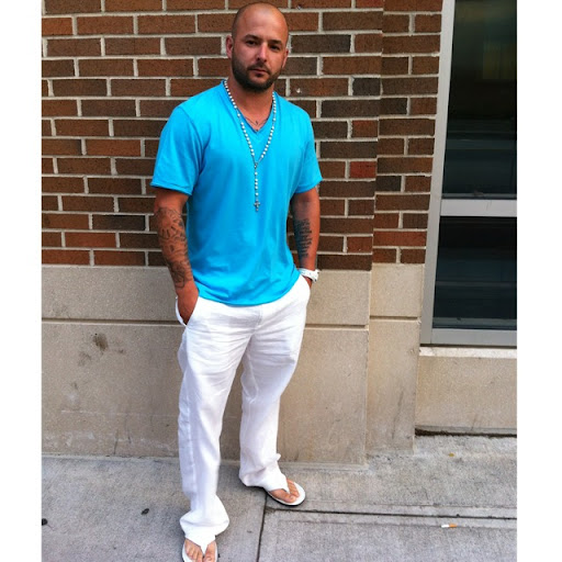 Kenneth Alvarez Photo 37
