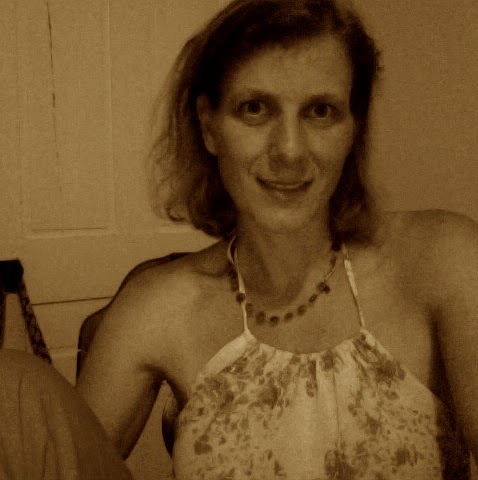 Victoria Smith Photo 39