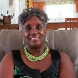 Linda Kearney Photo 29