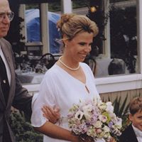 Debra Keenan Photo 21