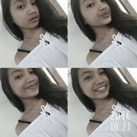 Claire Rivas Photo 7