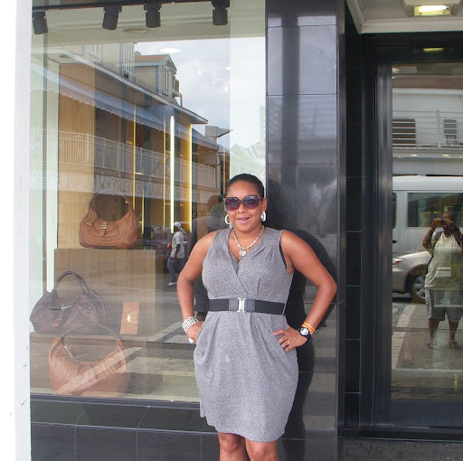 Irene Garcia Photo 25