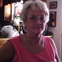 Elizabeth Bracy Photo 6