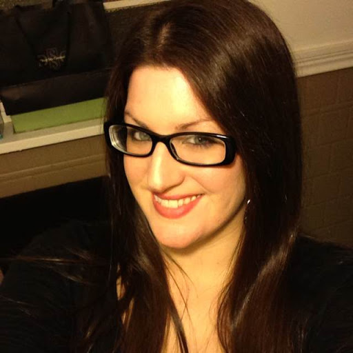 Alison Hartman Photo 12