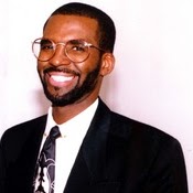 Dee Cooper Photo 14