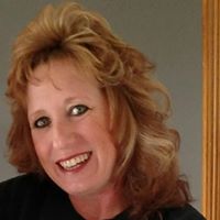 Angela Combs Photo 28