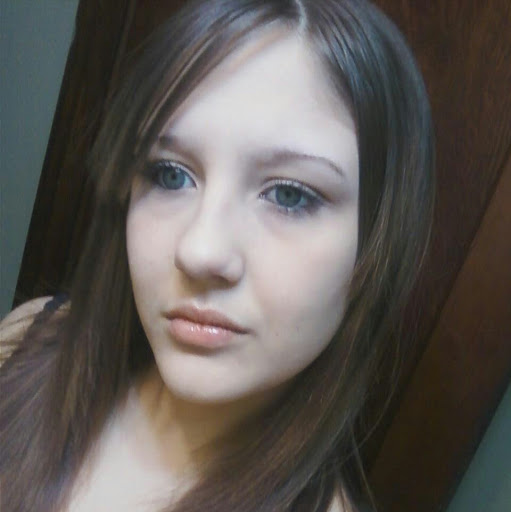 Shannon Roe Photo 40