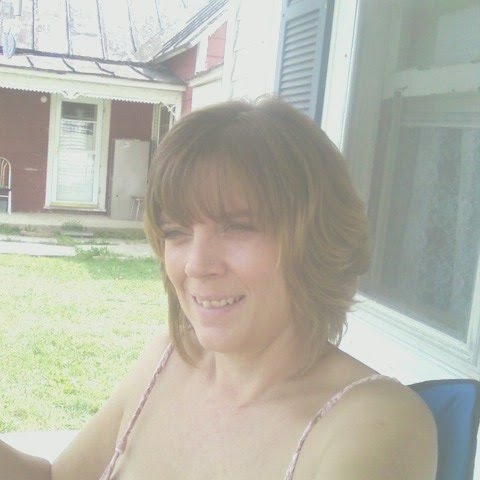 Tracy Costello Photo 20