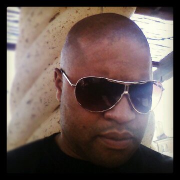 Derrick Lee Photo 37